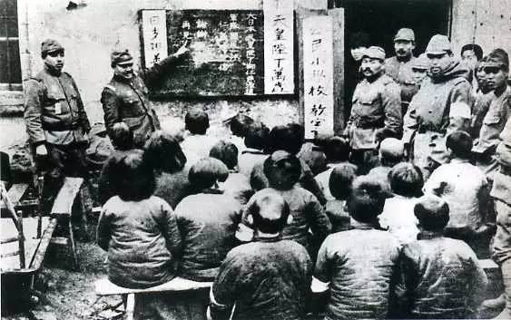 1932年3月9日，“偽滿洲國”在長春成立。